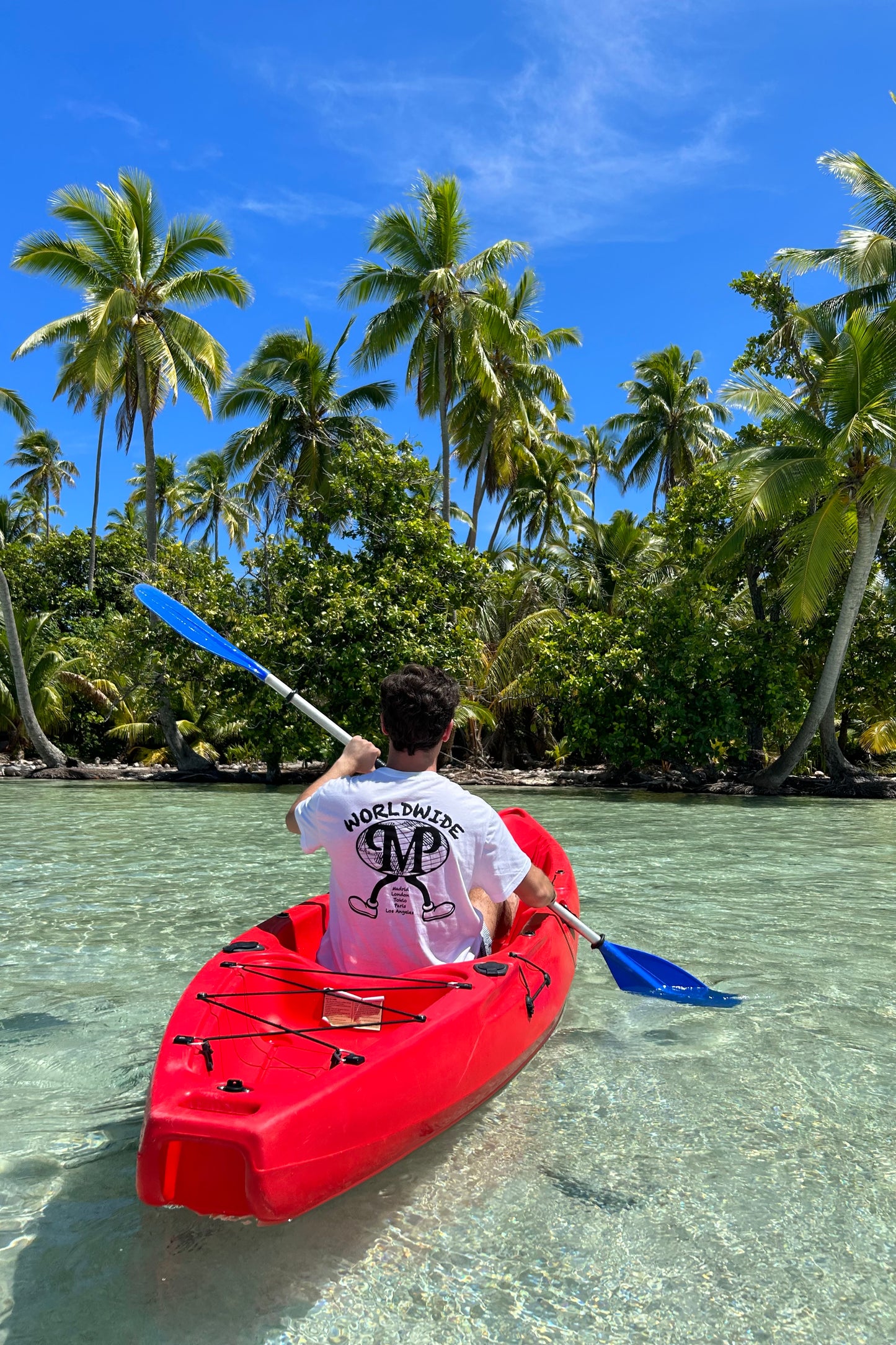 WHITE "WORLDWIDE" TEE